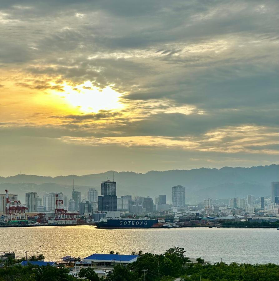 Seaview Sunset Accommodation Cebu Stadt Exterior foto